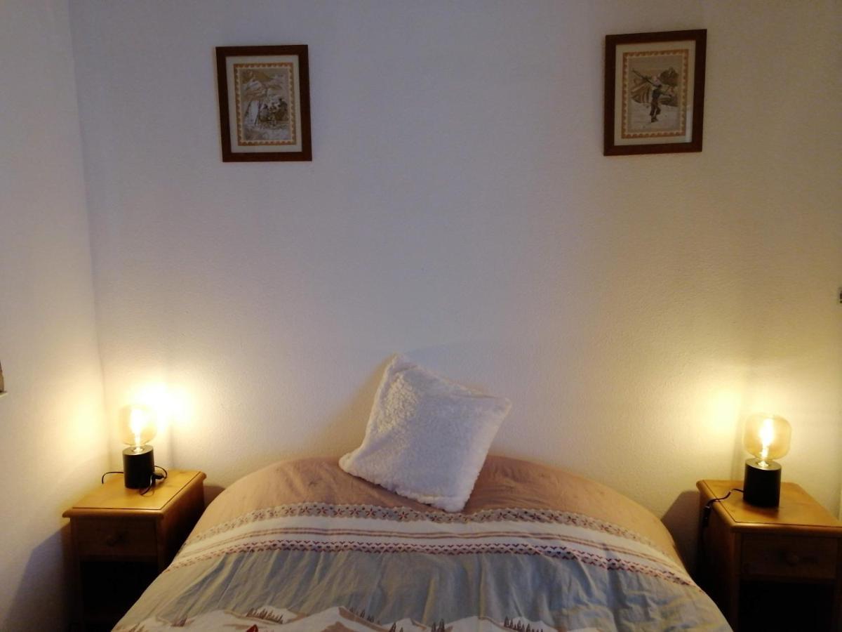 Appartement 2 Chambres Au Calme Les Angles  Esterno foto